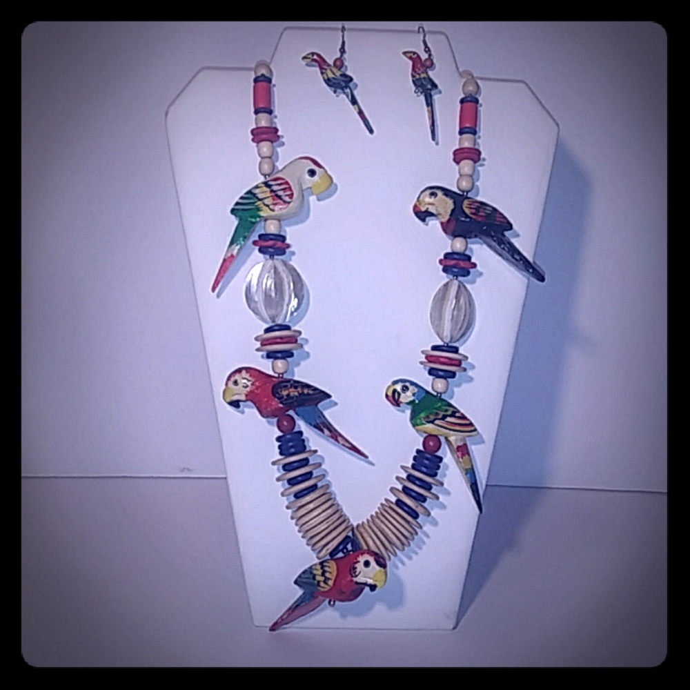 Parrots Necklace Earing Wood Bone Shell Hand Made